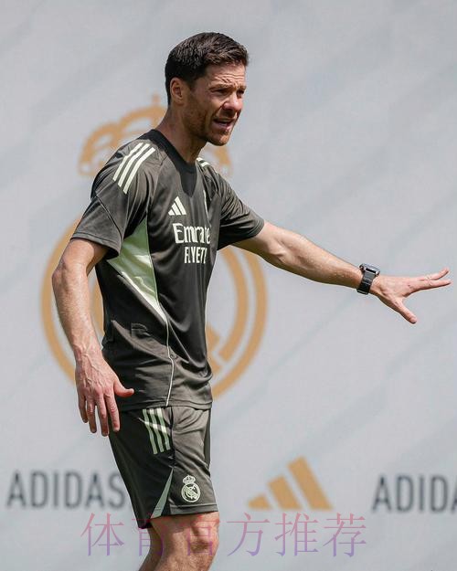 亨利:皇马应该相信阿隆索,上任半年就下课那太荒谬了 亨利:皇马应该相信阿隆索,上任半年就下课那太荒谬了